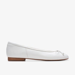 Clarks FAWNA LILY White Leather Slip Ons Dames Wit | 8346529-BL
